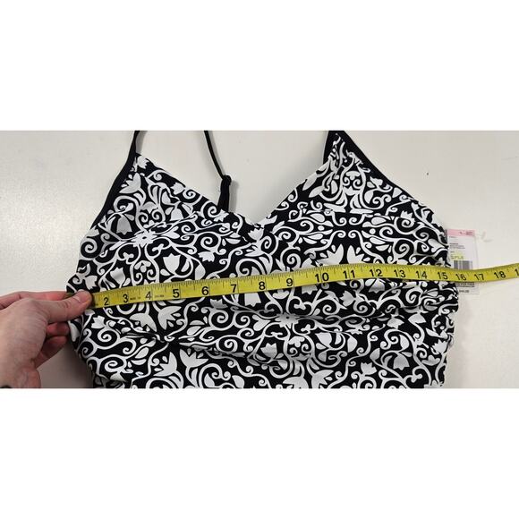 NWT Tropical escape size 8 tankini black white geometric ruched sides beach swim - Picture 7 of 7